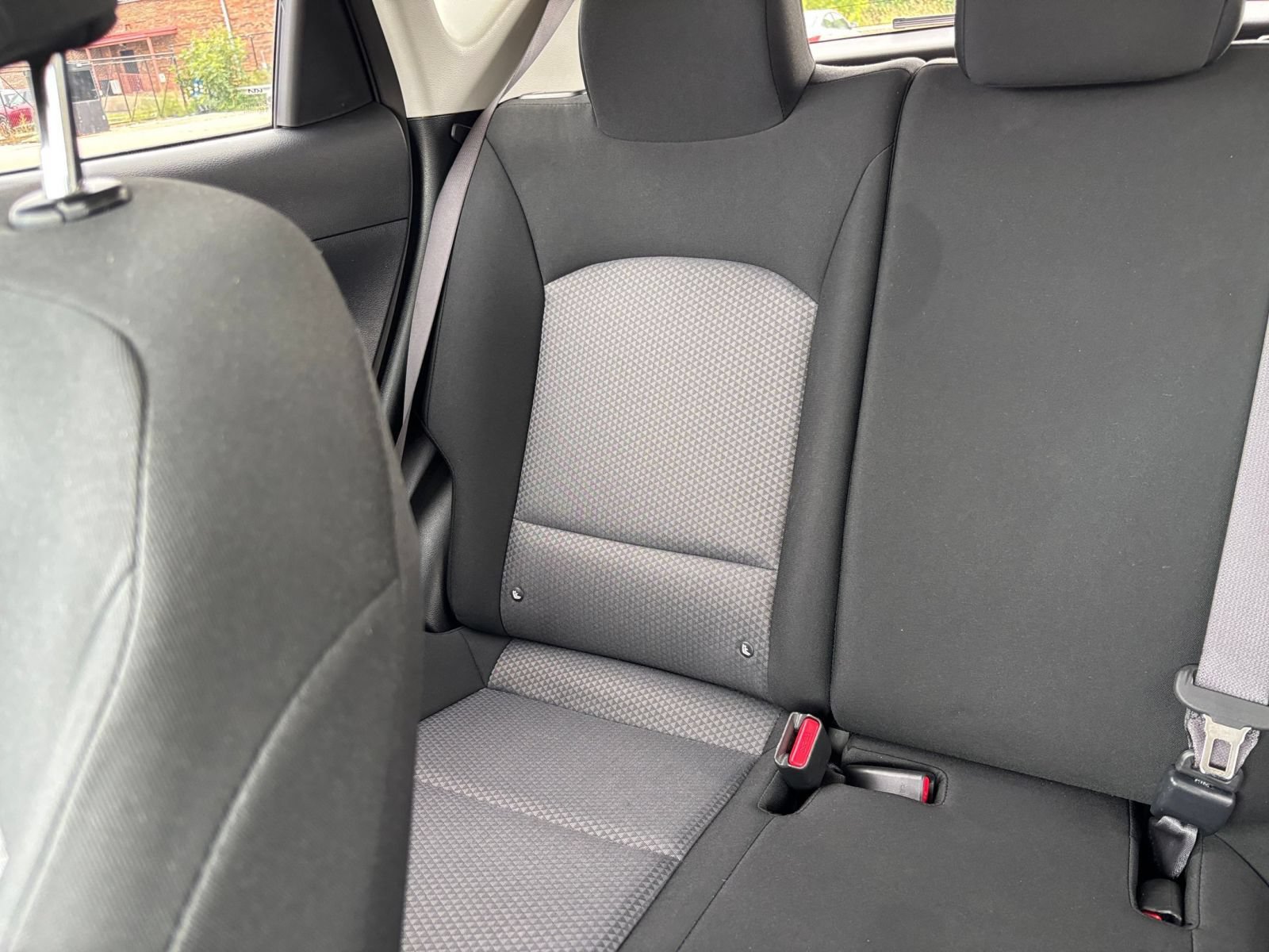 Used 2025 Kia Soul LX w/ LX Technology Package FWD image 36