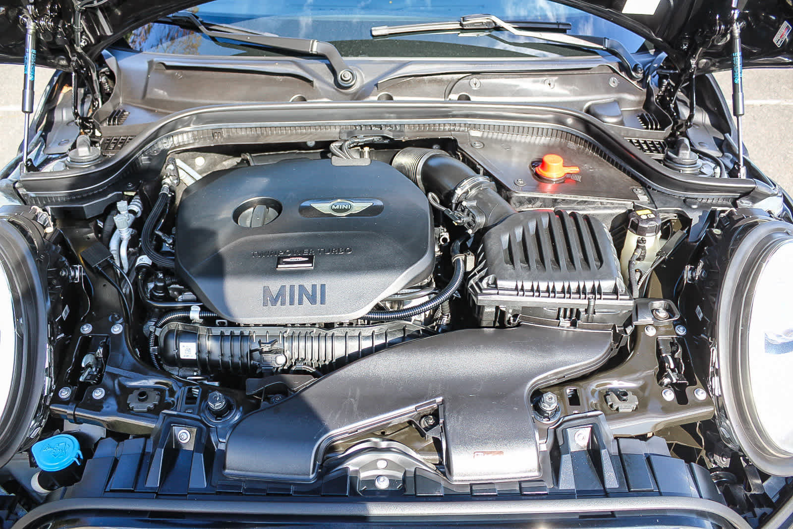 Used 2018 MINI Cooper S image 24