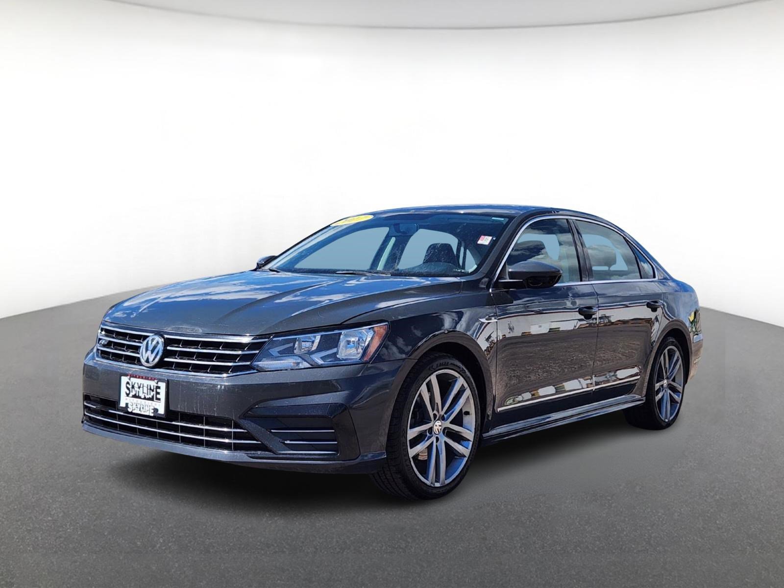 Used 2017 Volkswagen Passat 1.8T R-Line FWD image 2