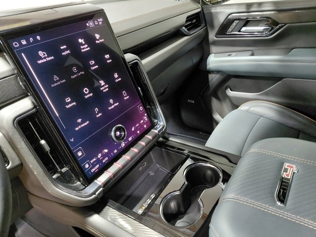 Used 2025 GMC Yukon AT4 w/ LPO, Floor Liner Package image 35