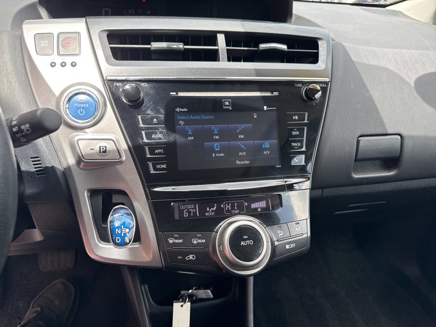 Used 2015 Toyota Prius V Five w/ Advanced Technology Package FWD image 22