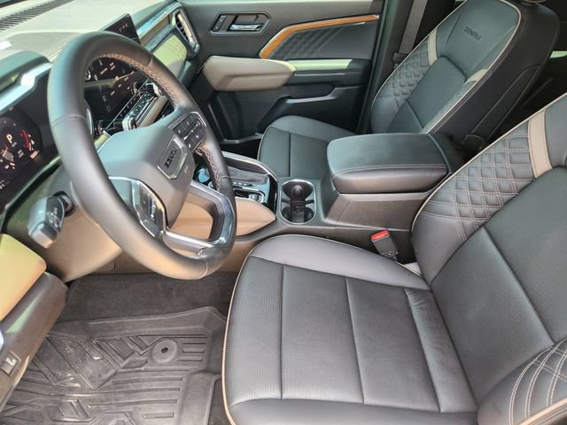 Used 2024 GMC Canyon Denali w/ LPO, Denali Black Edition AWD/4WD image 14