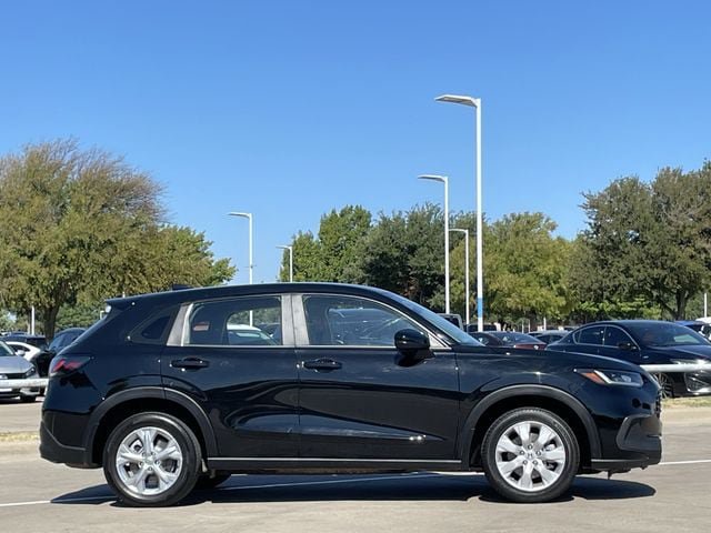 Certified 2025 Honda HR-V LX image 3