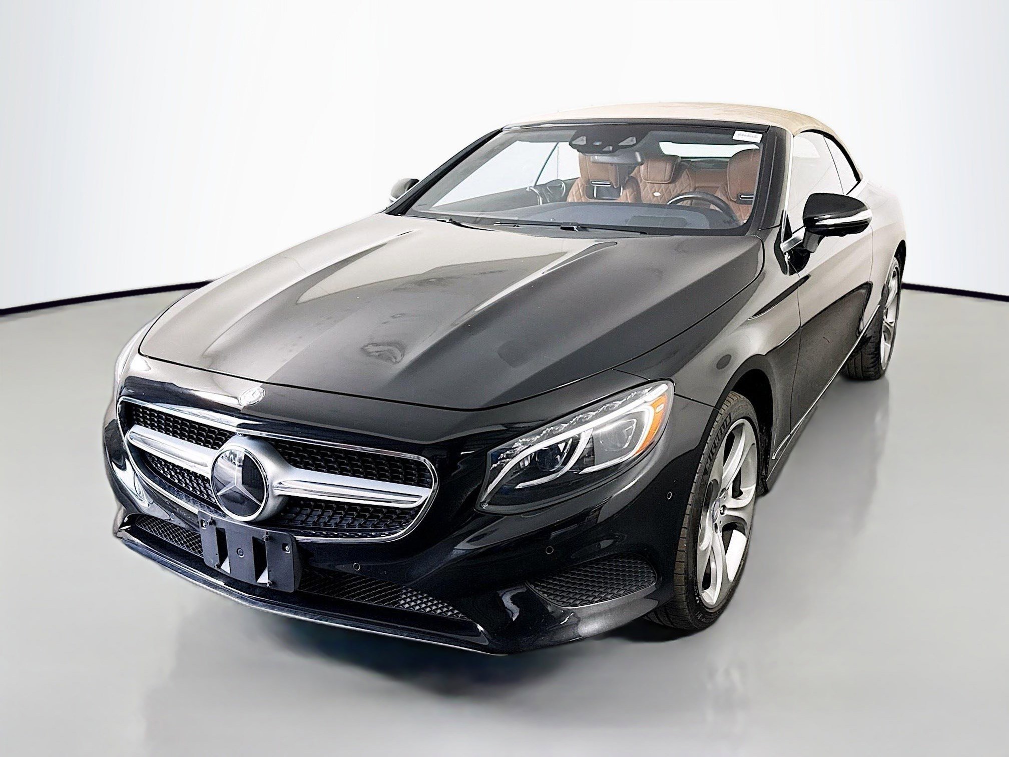 Used 2017 Mercedes-Benz S 550 Cabriolet image 4