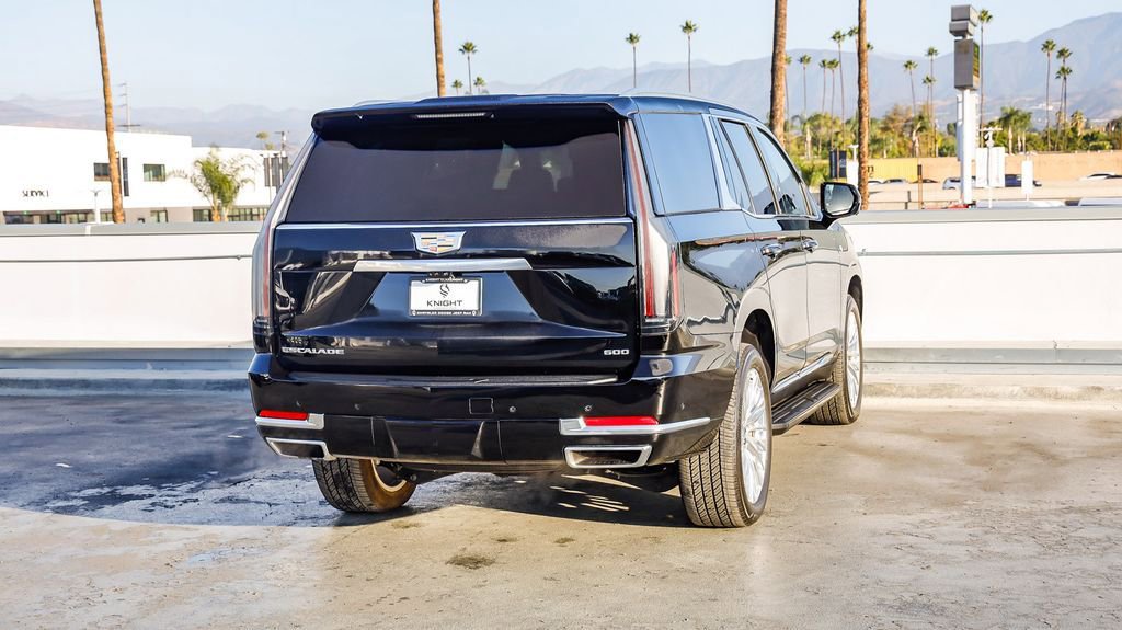 Used 2025 Cadillac Escalade Premium Luxury image 9