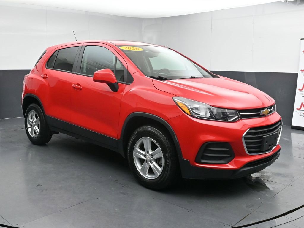 Used 2020 Chevrolet Trax LS w/ Tint and Cruise Package video 2