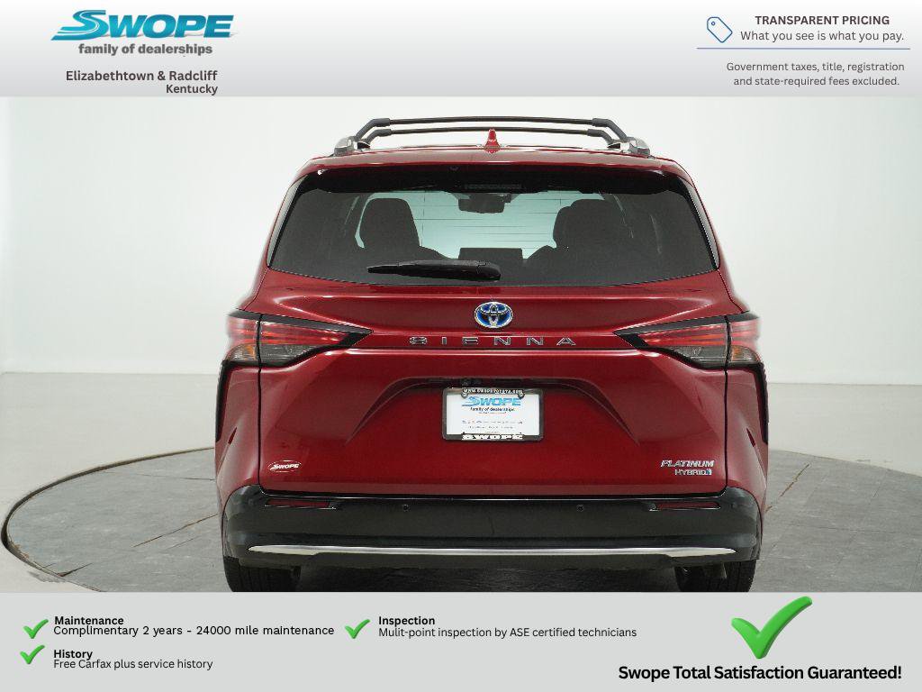 Used 2021 Toyota Sienna Platinum FWD image 4