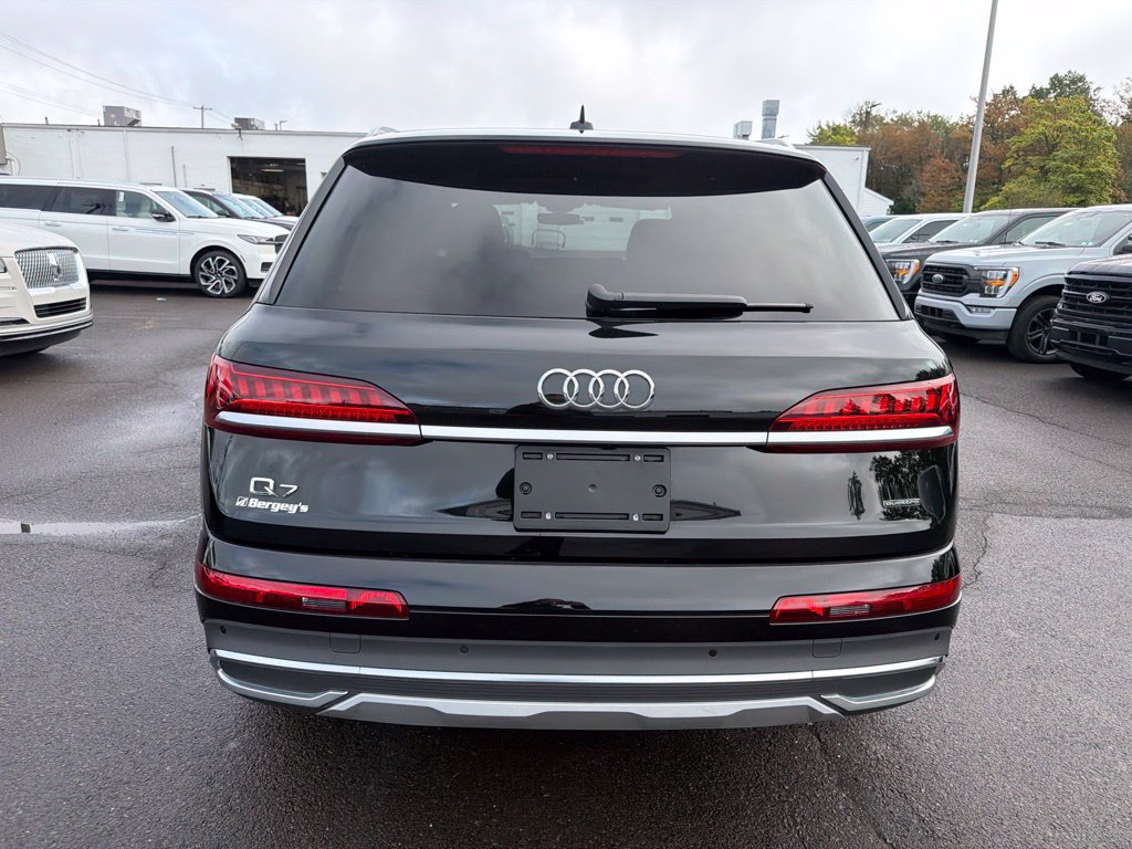 Used 2023 Audi Q7 3.0T Premium AWD/4WD image 4