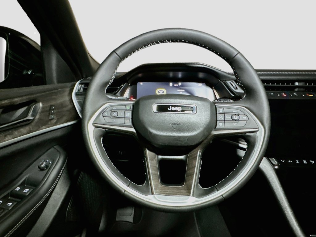 New 2027 Jeep Grand Cherokee L Limited AWD/4WD image 7