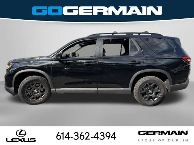 Used 2025 Honda Pilot TrailSport image 12