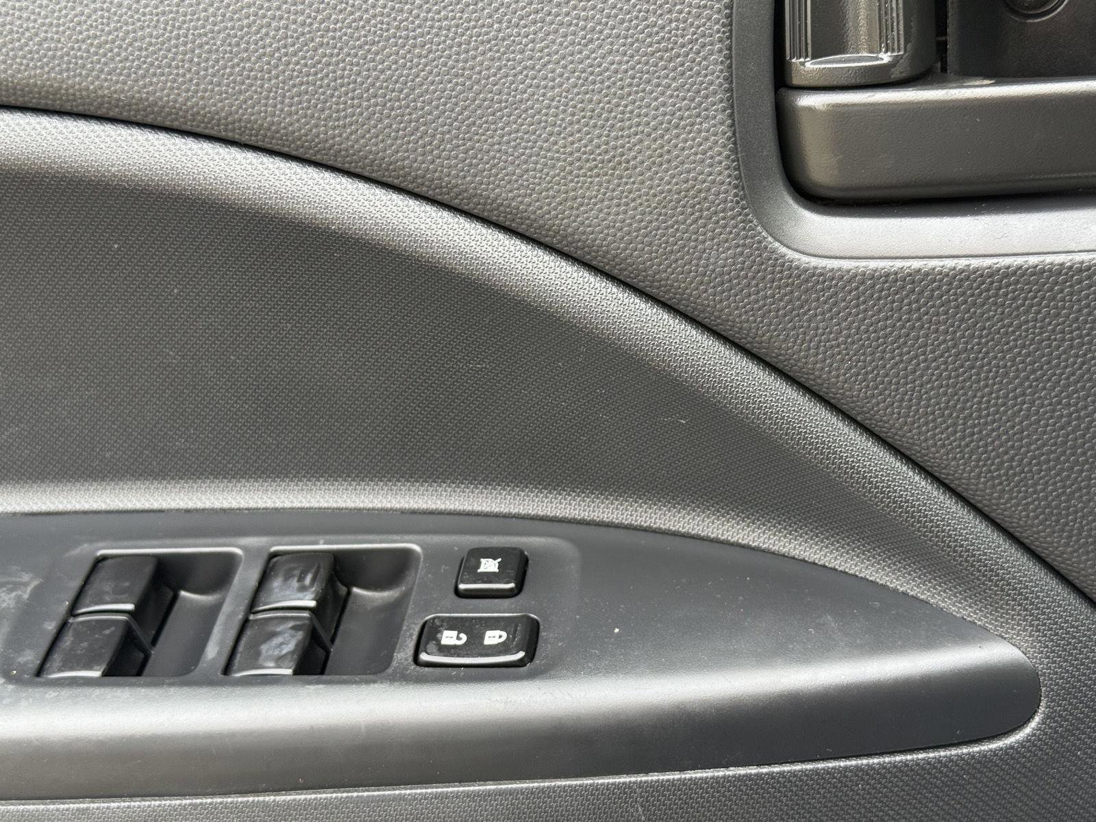 Used 2015 Mitsubishi Mirage DE image 17