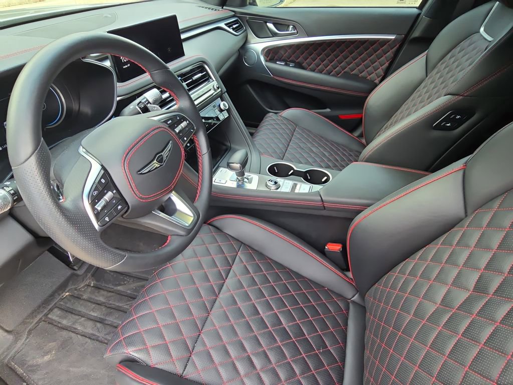 Used 2025 Genesis G70 3.3T Advanced w/ Sport Prestige Package RWD image 16