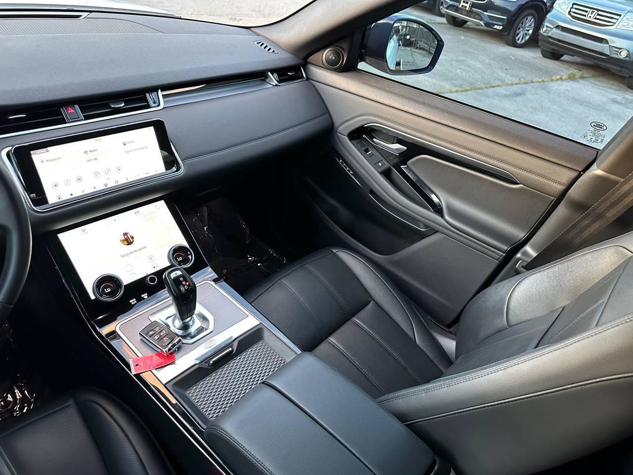 Used 2020 Land Rover Range Rover Evoque SE AWD/4WD image 40