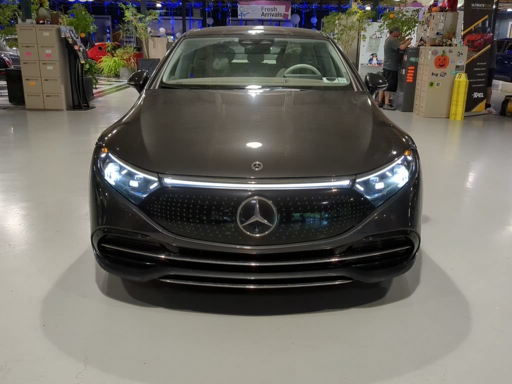 Used 2023 Mercedes-Benz EQS 450+ 4MATIC Sedan image 3