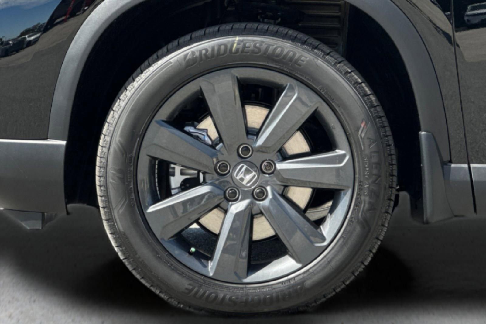 New 2026 Honda Pilot Sport image 36