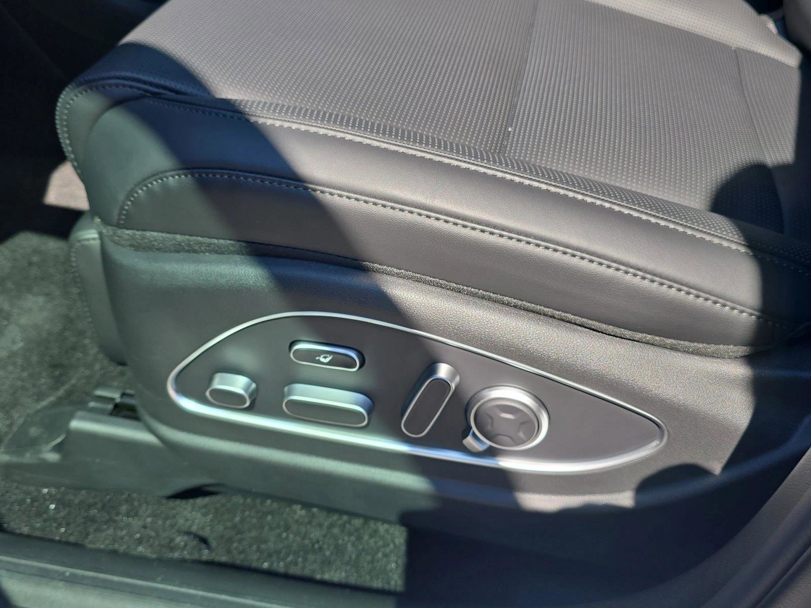 New 2026 Hyundai Palisade Calligraphy FWD image 6