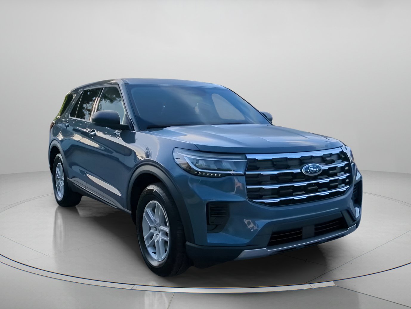 New 2026 Ford Explorer Active RWD image 4