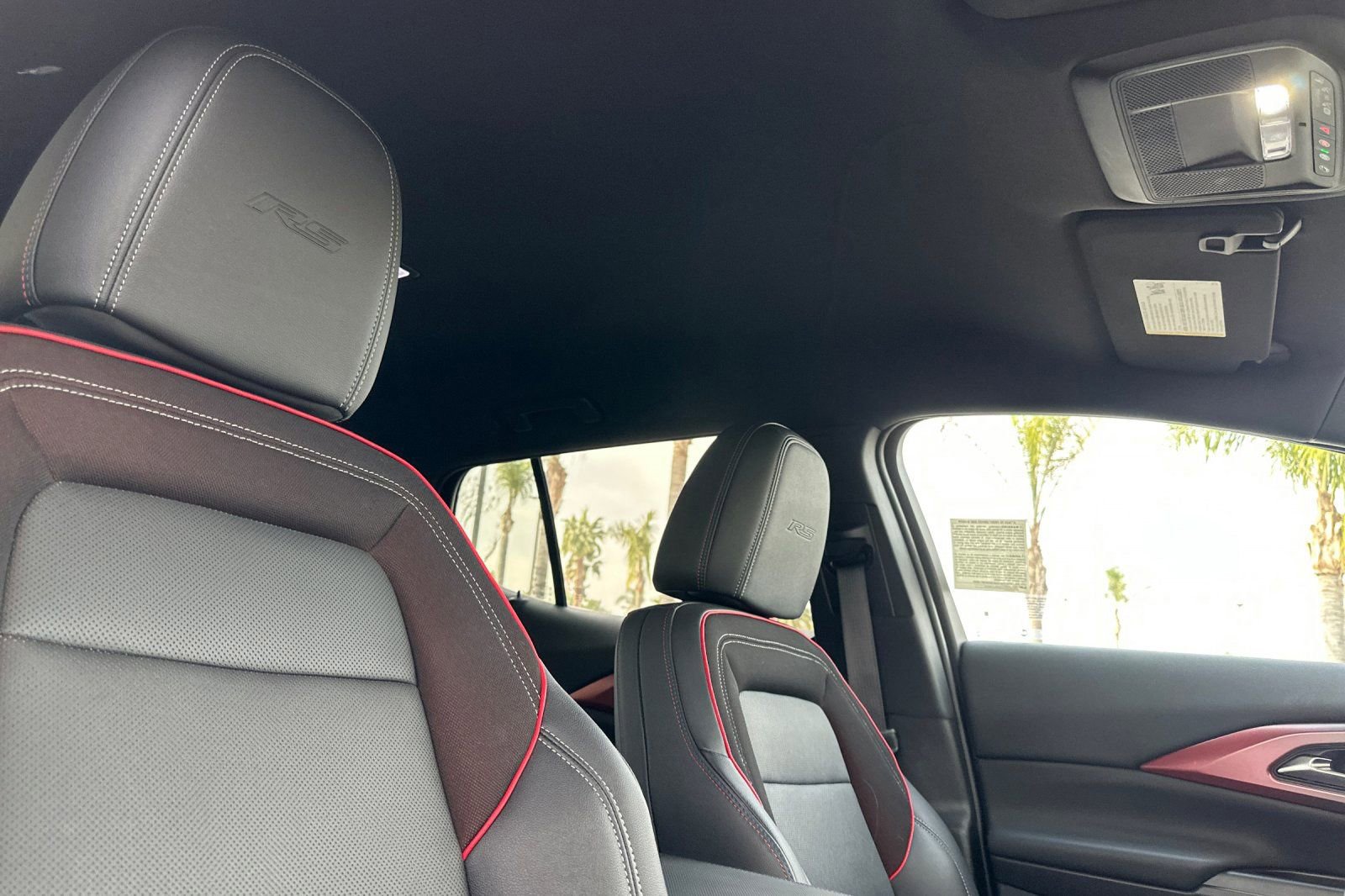 Used 2024 Chevrolet Equinox EV RS image 18