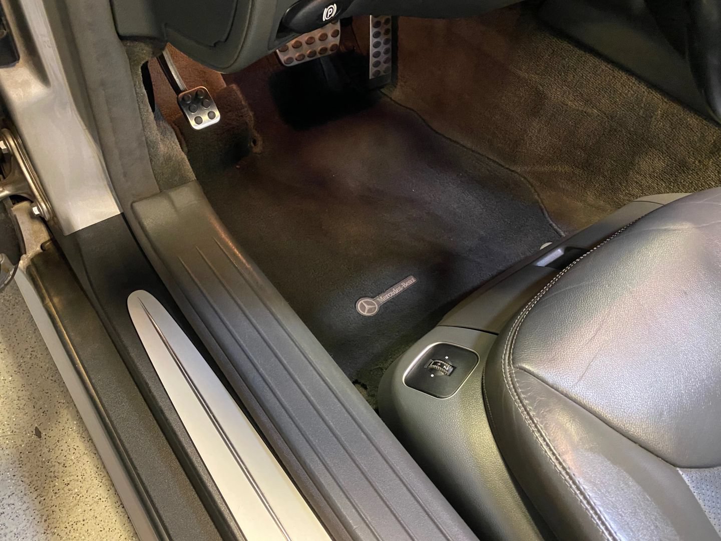 Used 2005 Mercedes-Benz SL 500 image 23