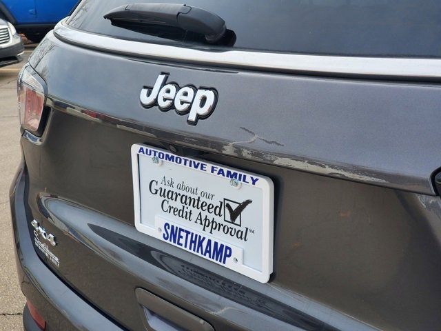 Certified 2023 Jeep Compass Limited image 28