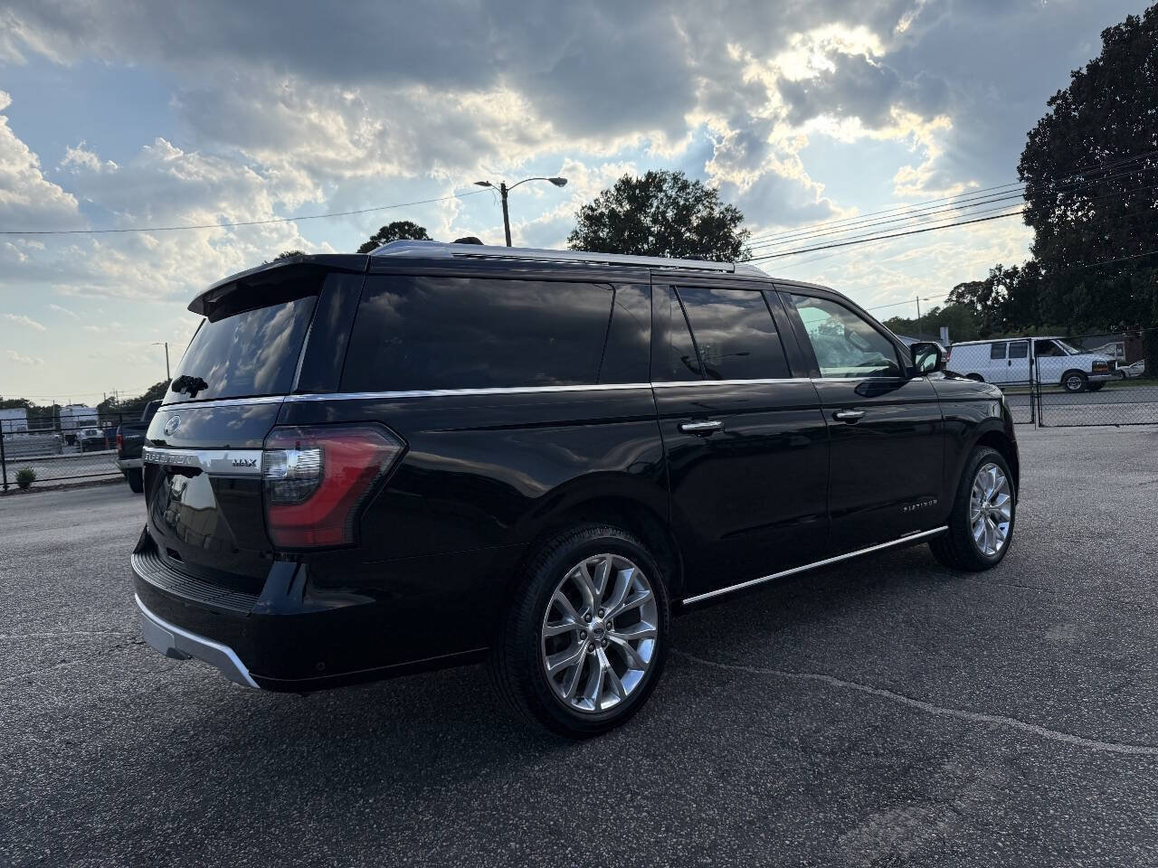 Used 2018 Ford Expedition Max Platinum RWD image 12