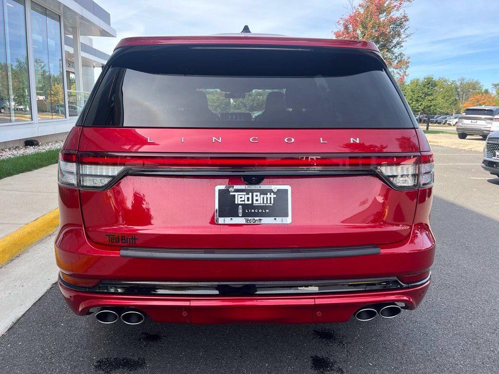 Used 2025 Lincoln Aviator Reserve w/ Equipment Group 201A AWD/4WD image 7