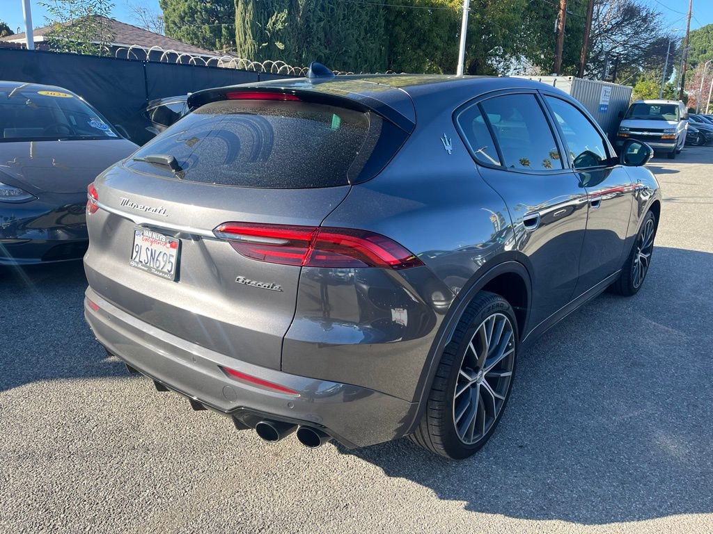 Used 2023 Maserati Grecale GT image 4