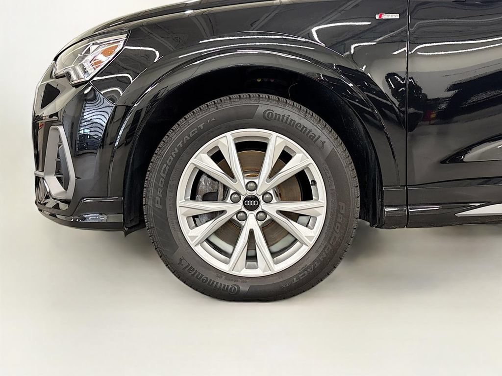 Certified 2025 Audi Q3 2.0T Premium Plus w/ Premium Plus Package AWD/4WD image 23
