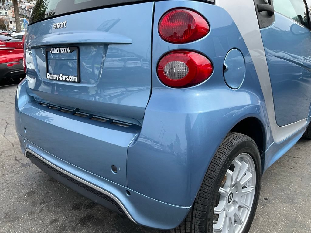 Used 2013 smart fortwo passion RWD image 53