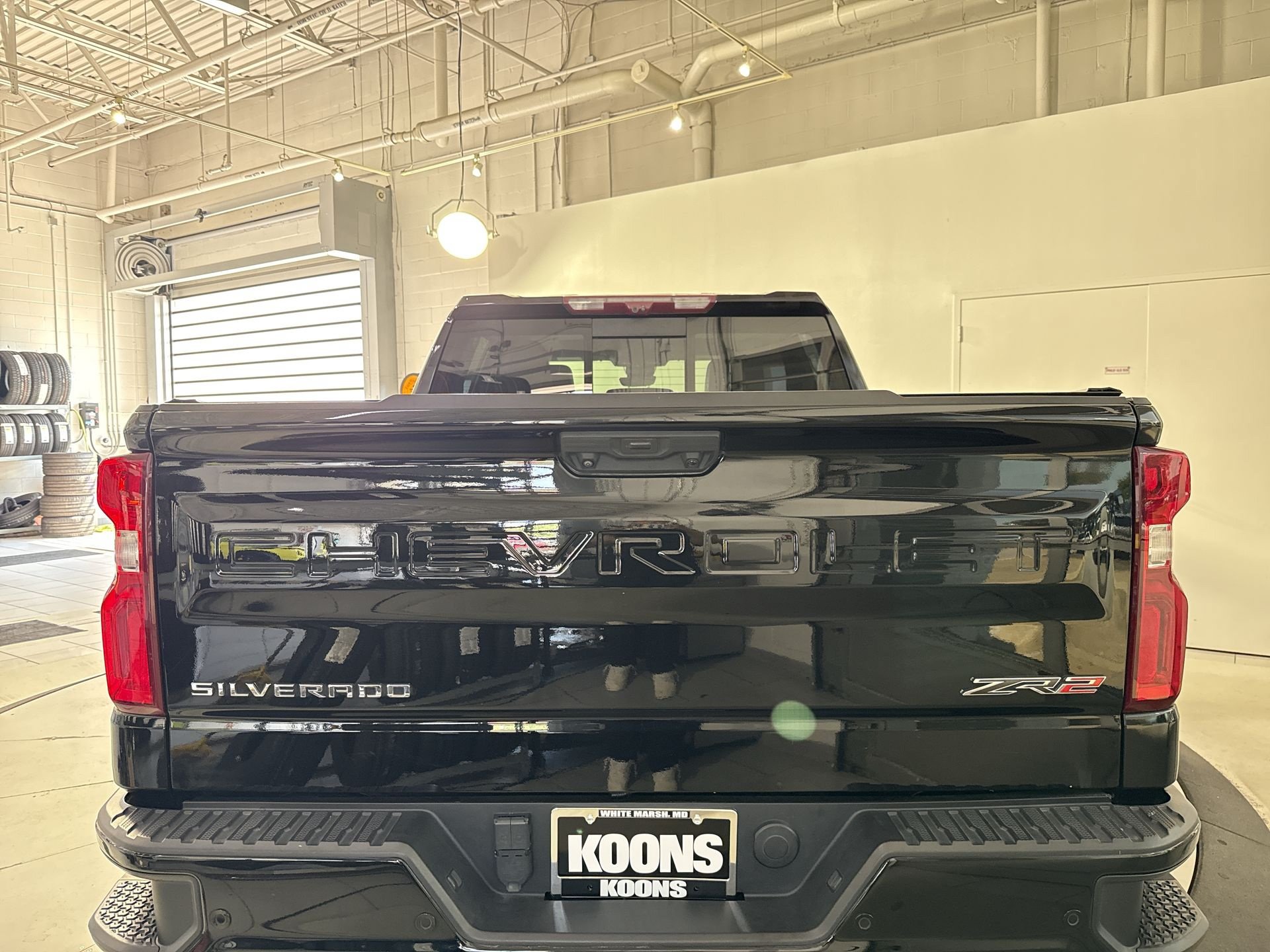 Used 2023 Chevrolet Silverado 1500 ZR2 w/ Technology Package AWD/4WD image 30