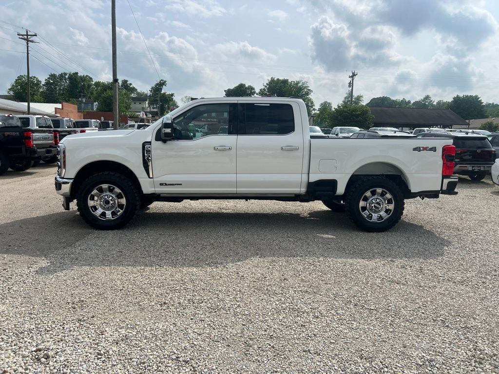 Used 2024 Ford F250 4x4 Crew Cab Super Duty image 5