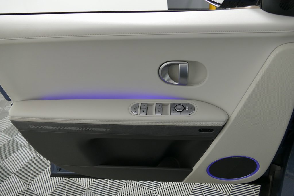 Used 2022 Hyundai Ioniq 5 Limited w/ Cargo Package image 10