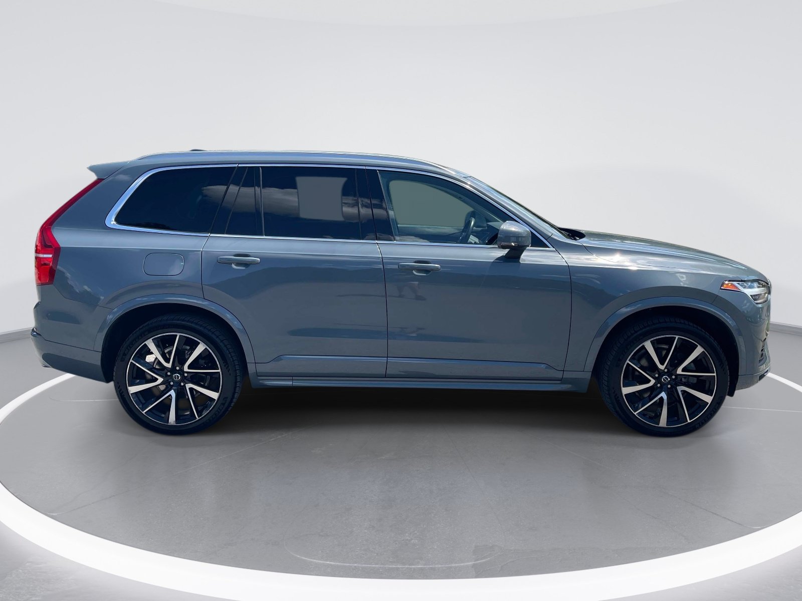 Used 2020 Volvo XC90 T6 Momentum w/ Protection Package Premier AWD/4WD image 10