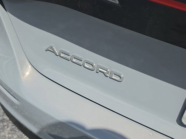 Used 2024 Honda Accord Touring image 8