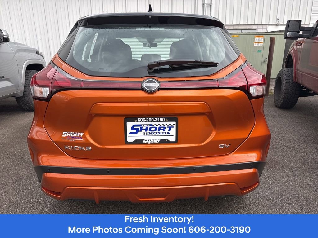 Used 2023 Nissan Kicks SV image 7