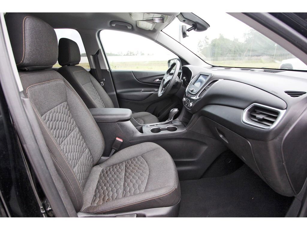 Used 2020 Chevrolet Equinox LT FWD image 27