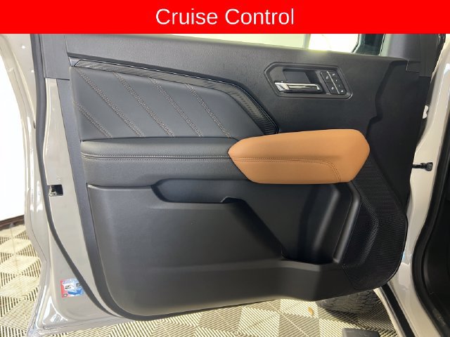 Used 2026 GMC Canyon AT4 w/ Technology Plus Package AWD/4WD image 12