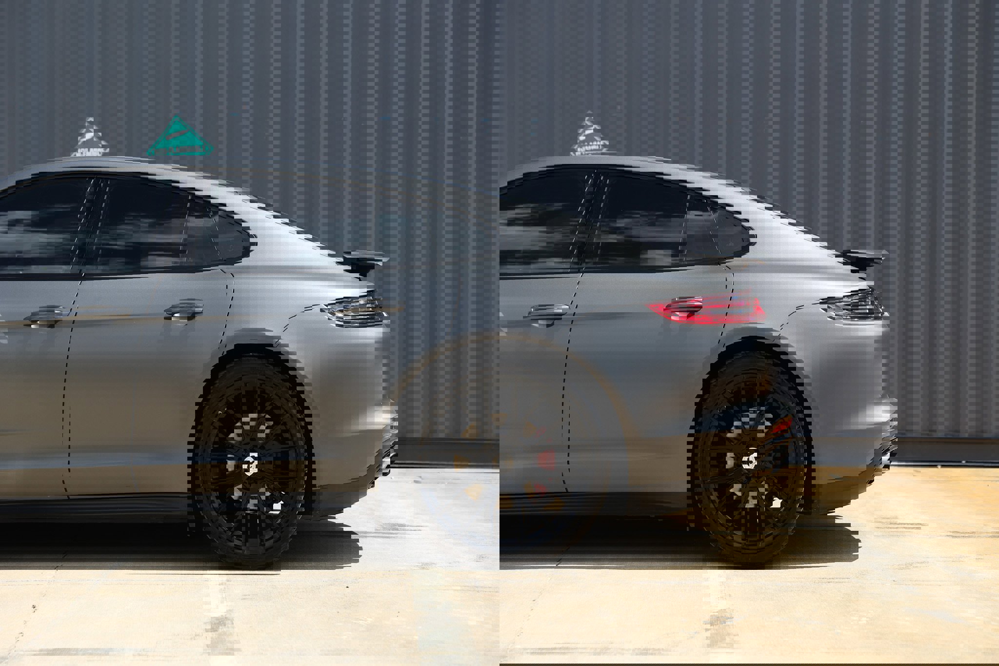 Used 2018 Porsche Panamera 4 image 31