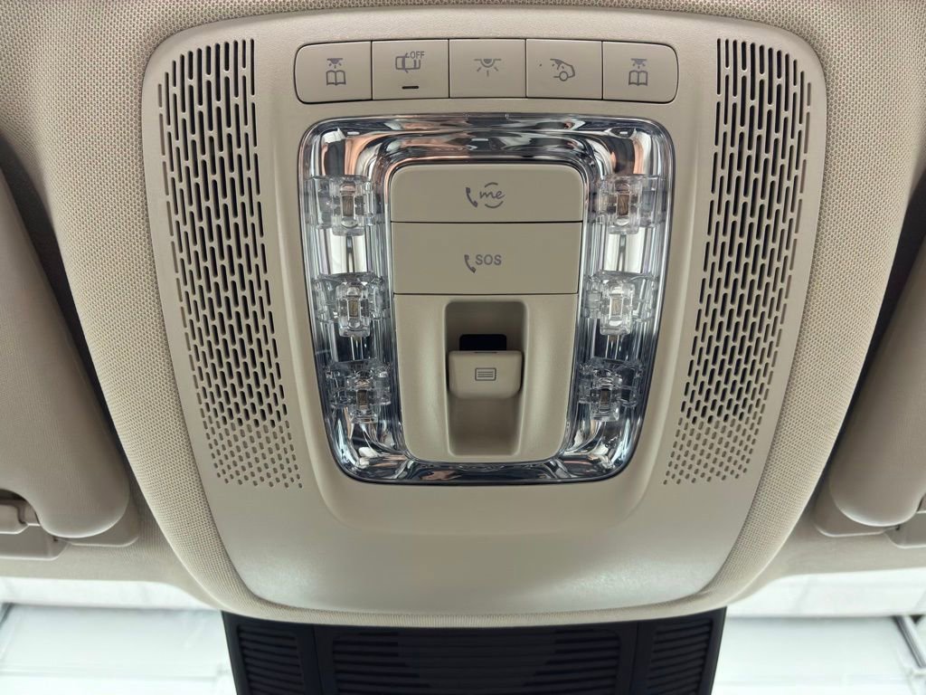 Used 2022 Mercedes-Benz GLS 450 4MATIC image 44