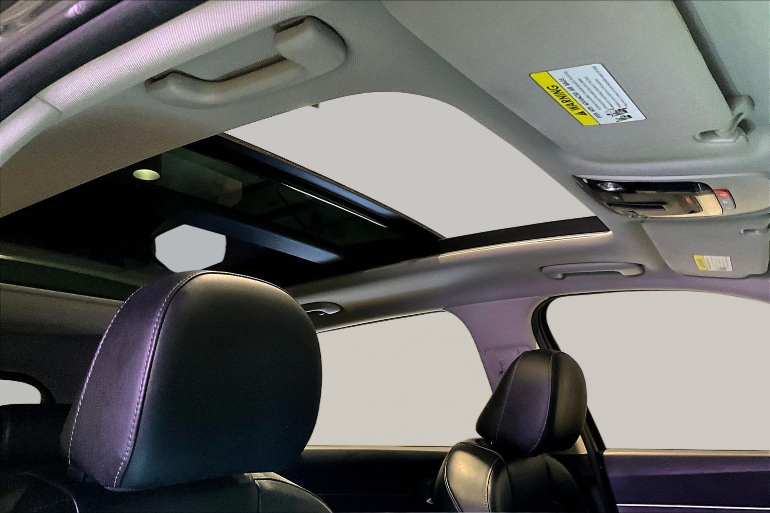 Used 2023 Kia Sorento S w/ Panoramic Sunroof Package FWD image 27