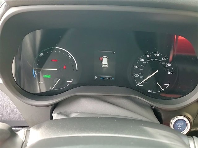 Certified 2024 Toyota Sienna XLE Woodland Edition image 17