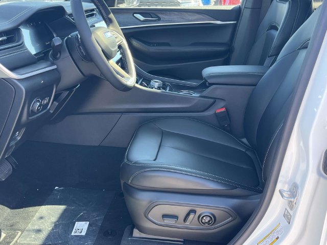 New 2027 Jeep Grand Cherokee L Limited AWD/4WD image 10