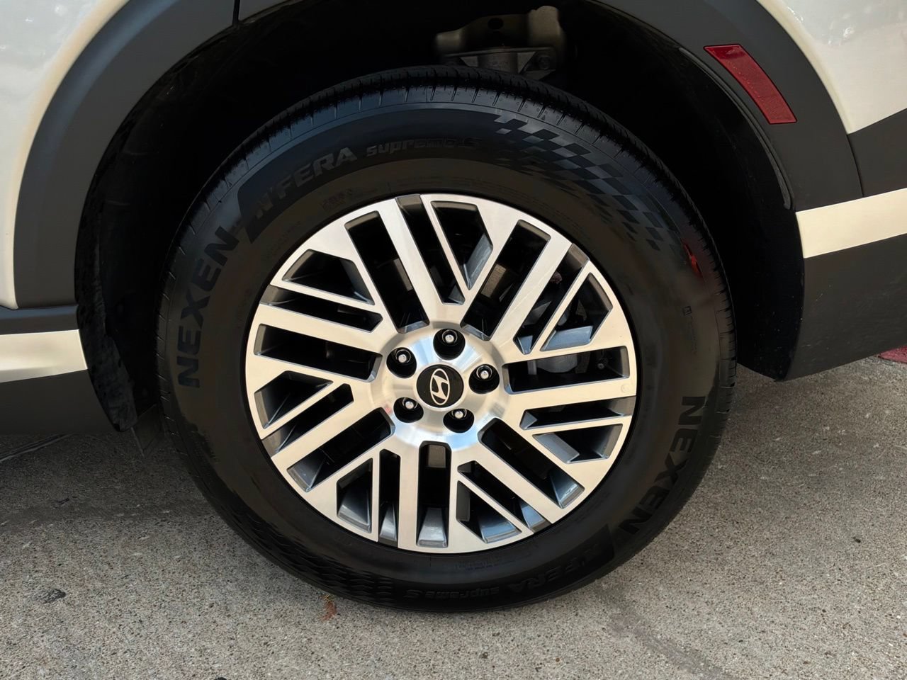 Used 2026 Hyundai Palisade SEL FWD image 9