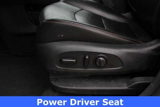 Used 2019 GMC Terrain SLT w/ Preferred Package image 3