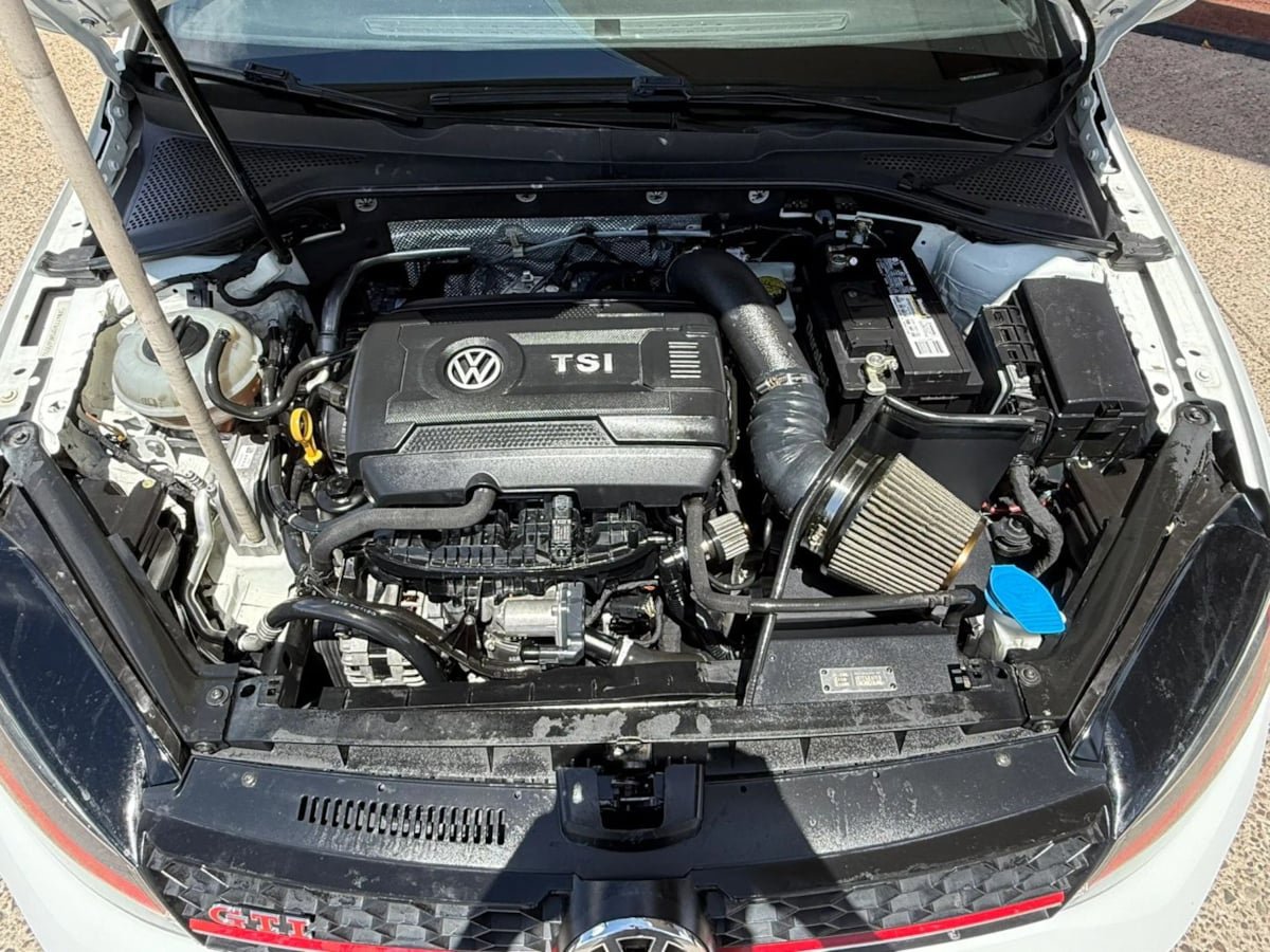 Used 2016 Volkswagen GTI SE w/ Lighting Package (SEL) FWD image 22