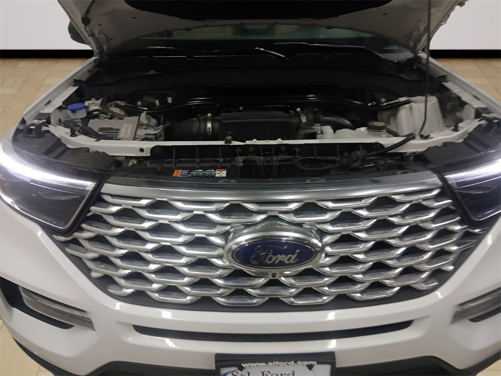 Used 2023 Ford Explorer Platinum w/ Technology Package image 24