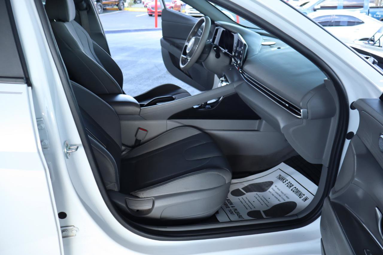 Used 2021 Hyundai Elantra SEL FWD image 34