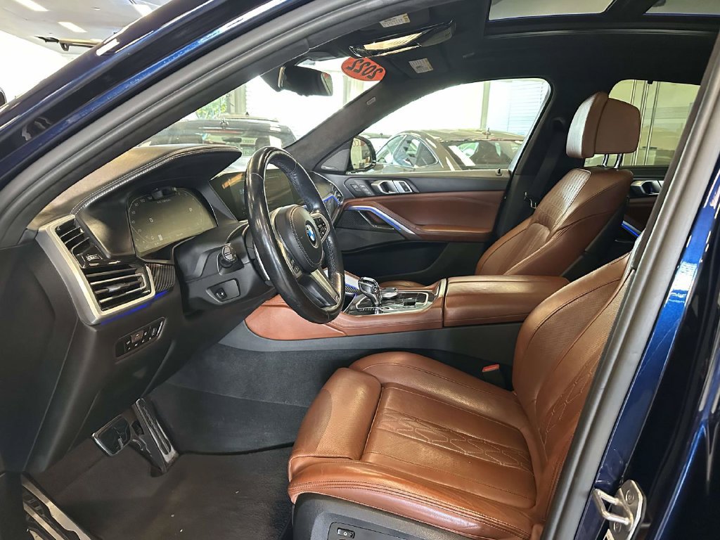 Used 2022 BMW X6 M50i w/ Executive Package AWD/4WD image 17