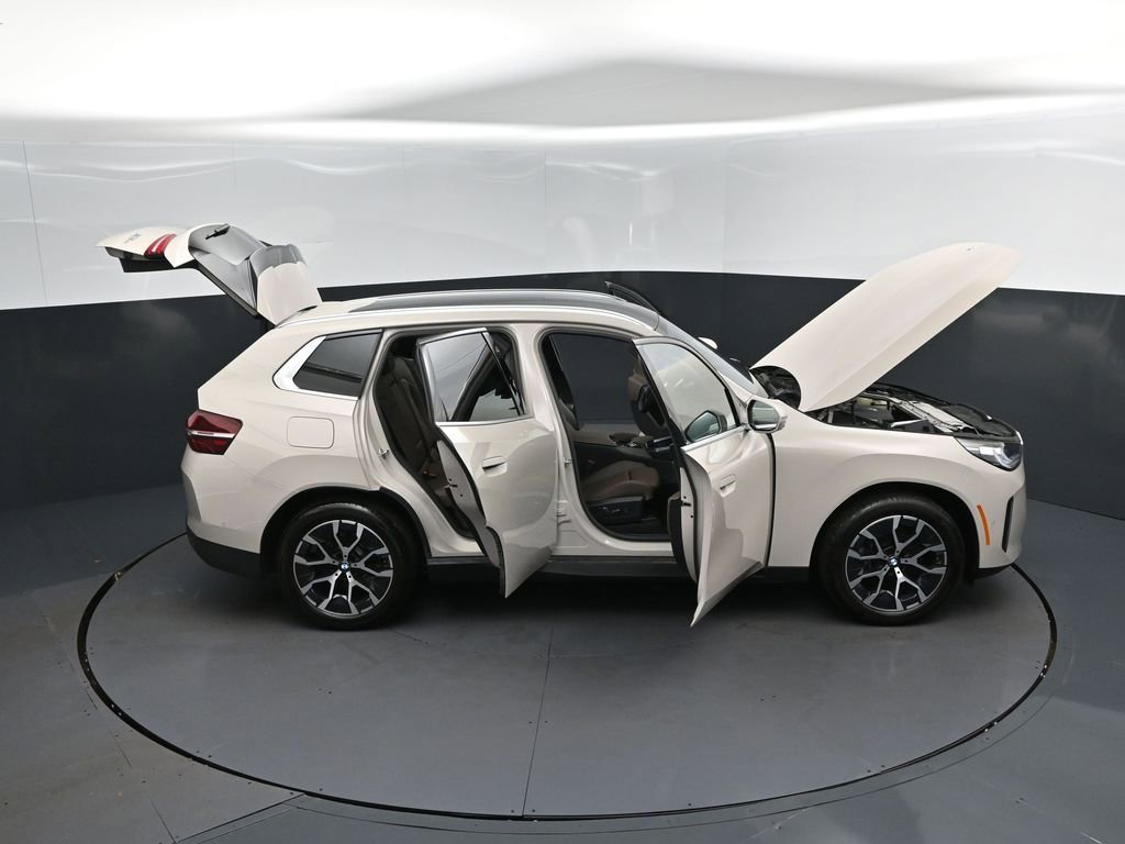 Certified 2025 BMW X3 xDrive30i w/ Premium Package AWD/4WD image 42