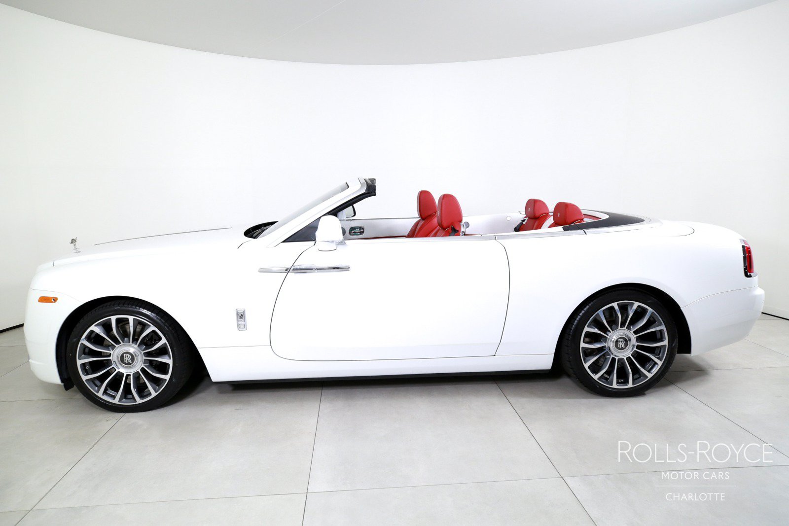 Certified 2020 Rolls-Royce Dawn RWD image 3